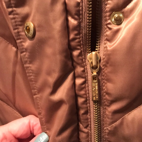 Gold Down-filled Jacket - Picture 4 of 6